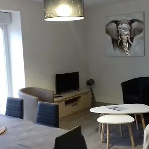 Hébergement de vacances Le Bois Du Loup En Brocéliande, Paimpont